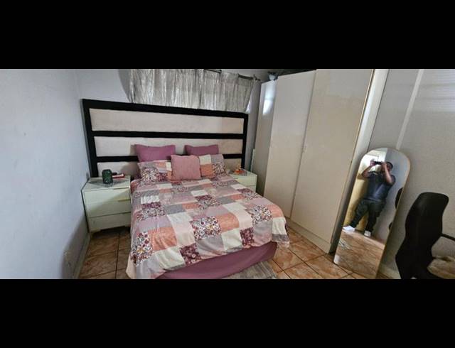 2 BEDROOM APARTMENT FOR SALE IN FOREST HILL